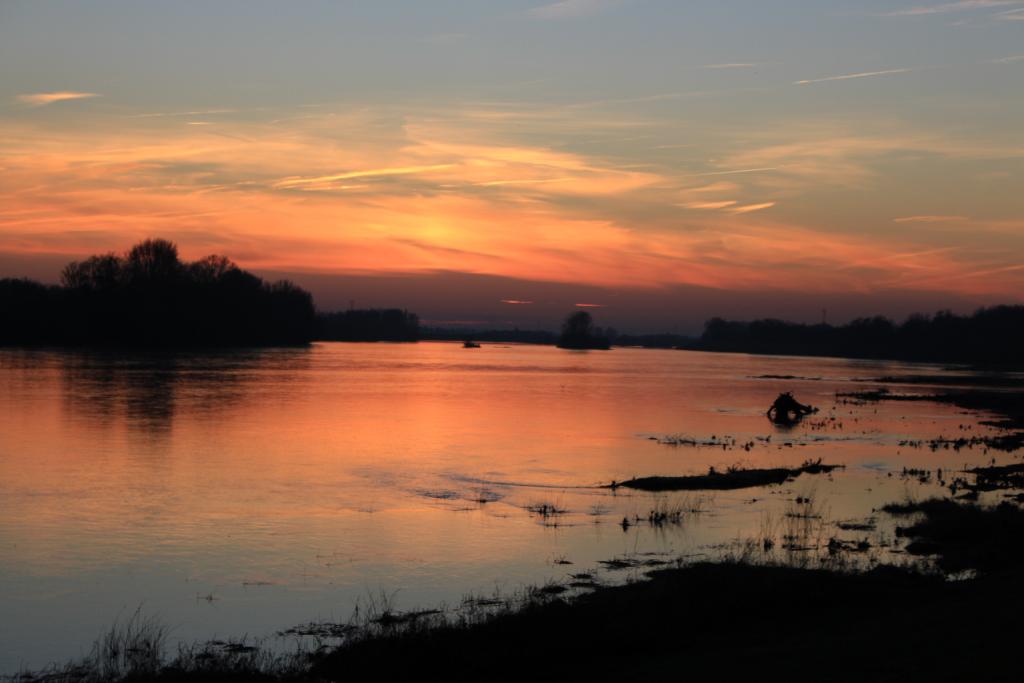 Loire au crépuscule